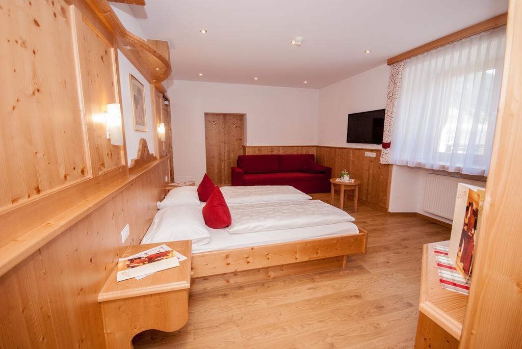 Loewe Dolomites Hotel Сан Кандидо Екстериор снимка